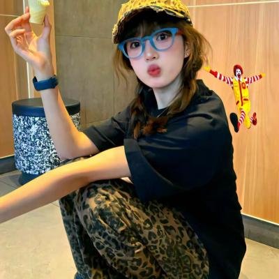 报告凌总，夫人发现你马甲了