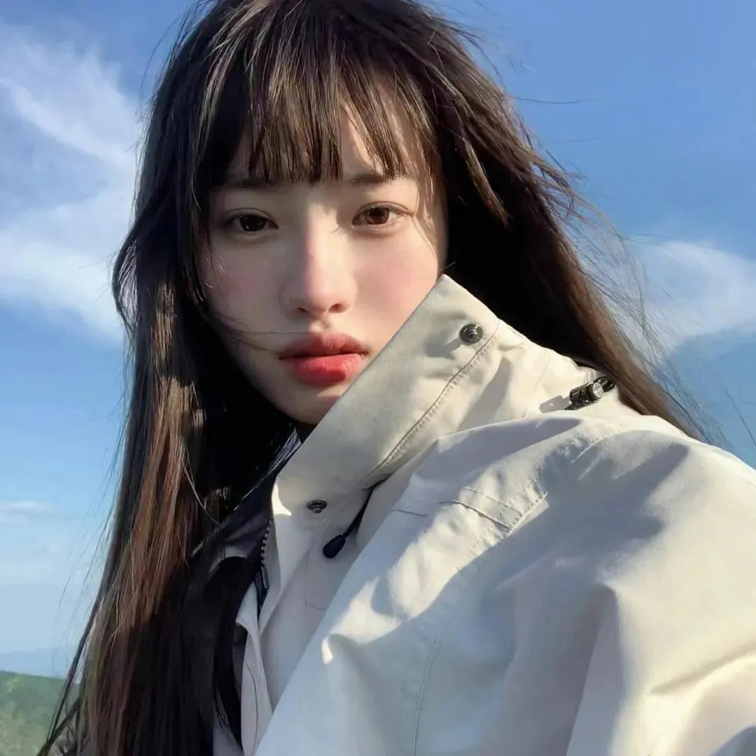 穿成魔尊后我一心求死